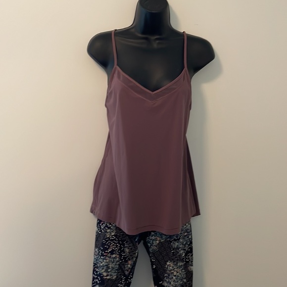 Lululemon final count tank - Picture 2 of 5